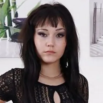 Sandra Zee